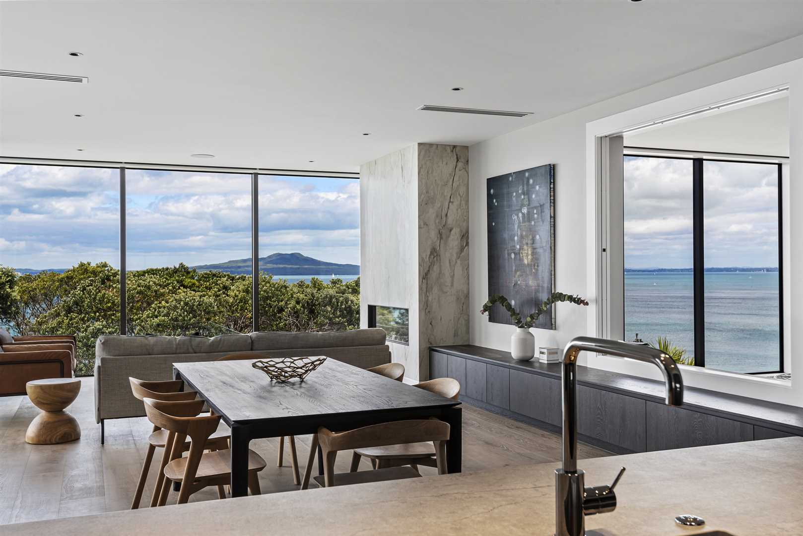 239 Beach Road | Auckland Central - Interior Concepts